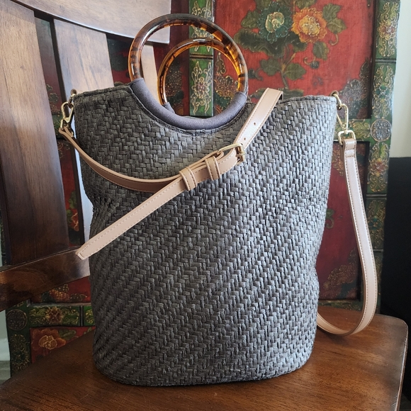 Banana Republic Crossbody Weaved Resort Tote Bag - Picture 10 of 10